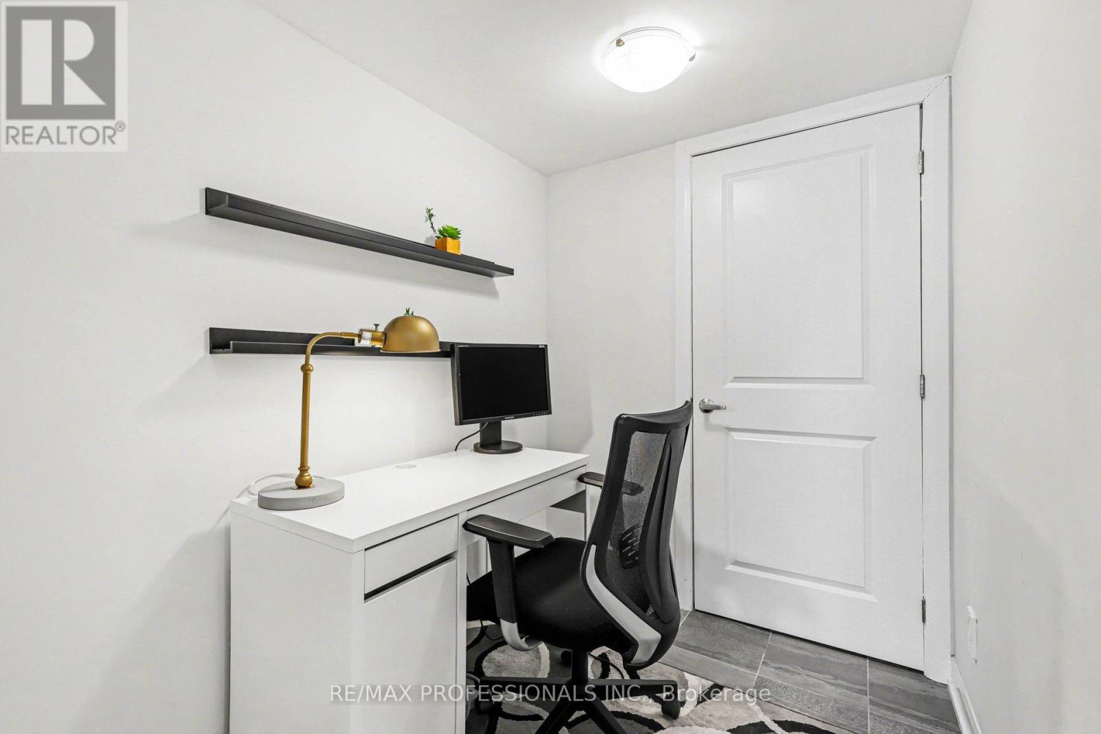 919 Lixnaw Court, Ottawa, Ontario  K2J 6Y3 - Photo 4 - X12963818