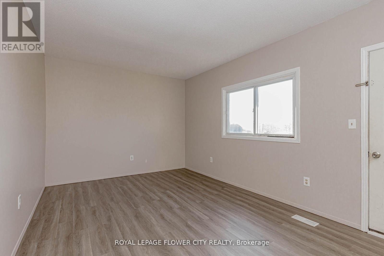 188 - 195 Denistoun Street, Welland, Ontario  L3C 6P1 - Photo 10 - X12963882