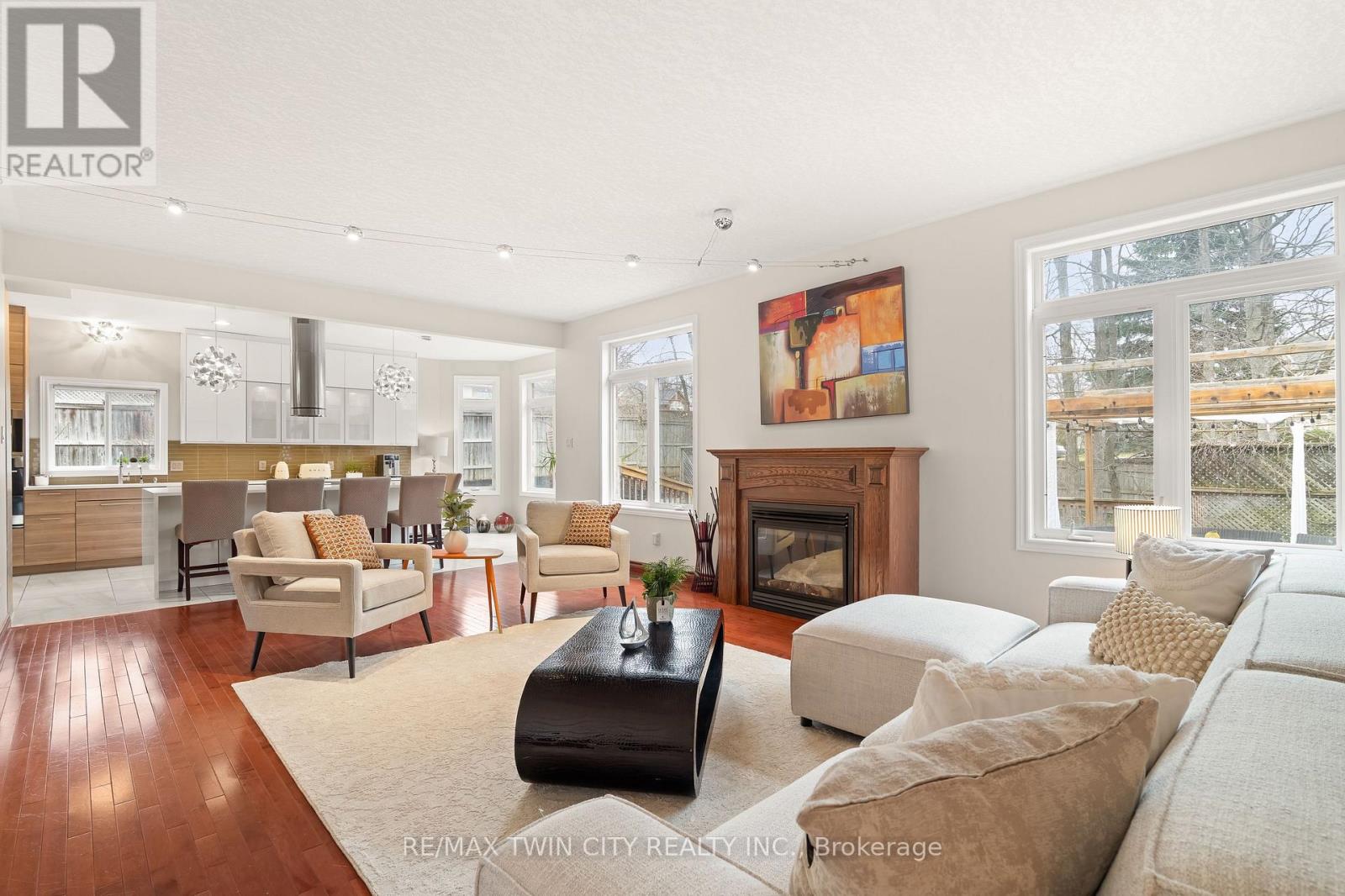 534 Birchleaf Walk, Waterloo, Ontario  N2T 2W5 - Photo 14 - X12963898