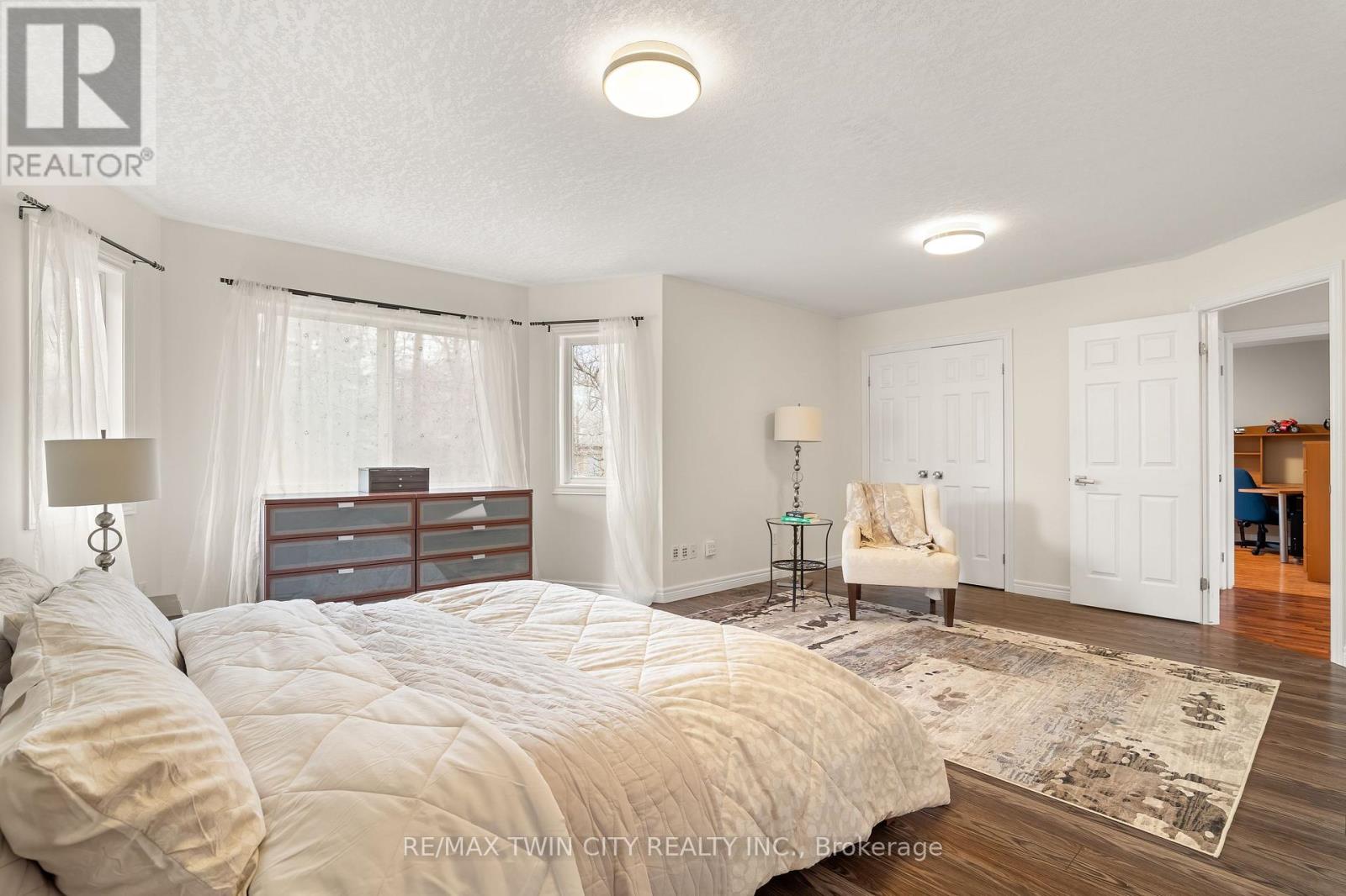 534 Birchleaf Walk, Waterloo, Ontario  N2T 2W5 - Photo 23 - X12963898