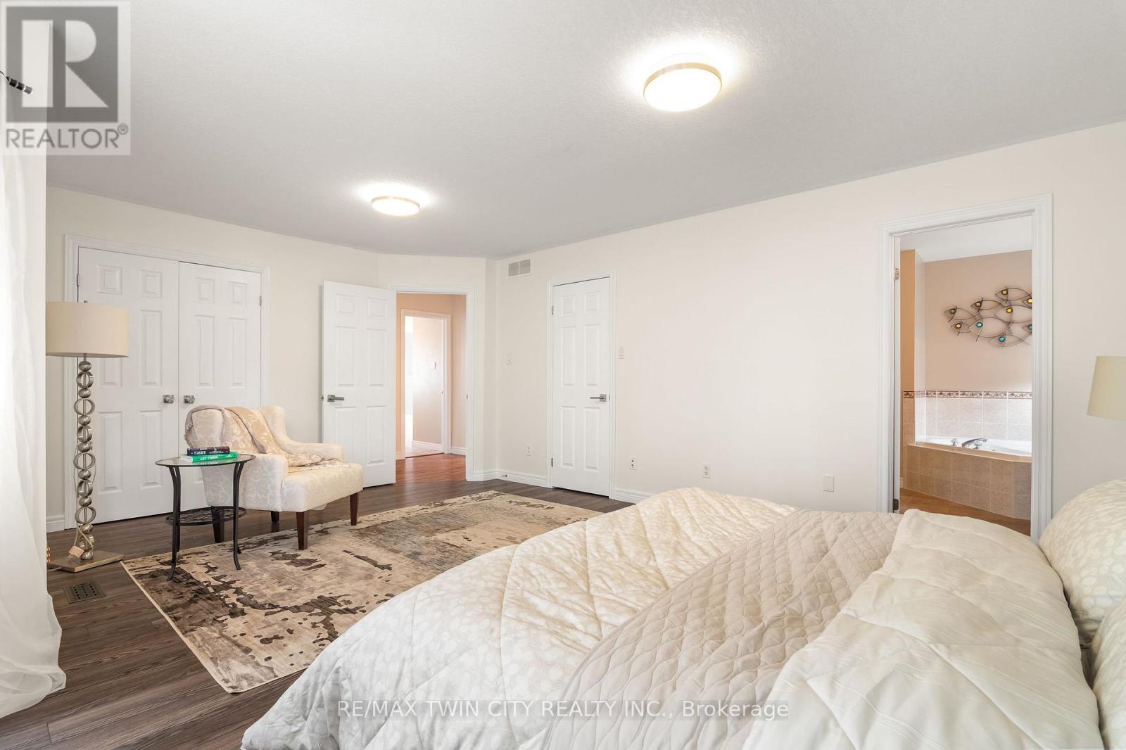 534 Birchleaf Walk, Waterloo, Ontario  N2T 2W5 - Photo 24 - X12963898