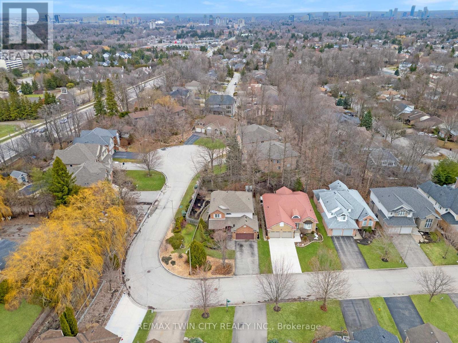 534 Birchleaf Walk, Waterloo, Ontario  N2T 2W5 - Photo 44 - X12963898