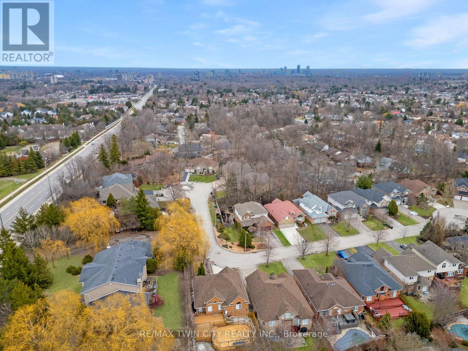 534 Birchleaf Walk, Waterloo, Ontario  N2T 2W5 - Photo 45 - X12963898