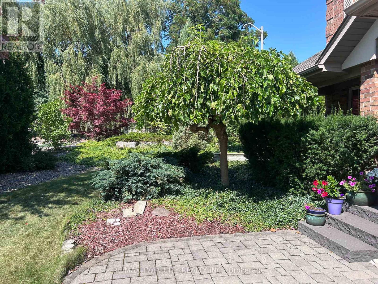 534 Birchleaf Walk, Waterloo, Ontario  N2T 2W5 - Photo 50 - X12963898