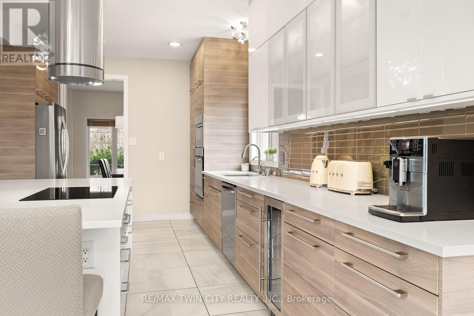 534 Birchleaf Walk, Waterloo, Ontario  N2T 2W5 - Photo 9 - X12963898