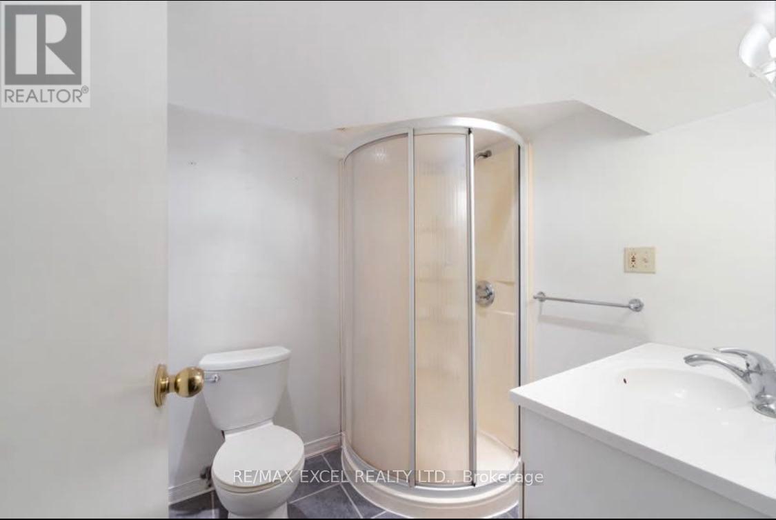 Bsmt - 33 Edgemont Street N, Hamilton, Ontario  L8H 4C7 - Photo 3 - X12963912