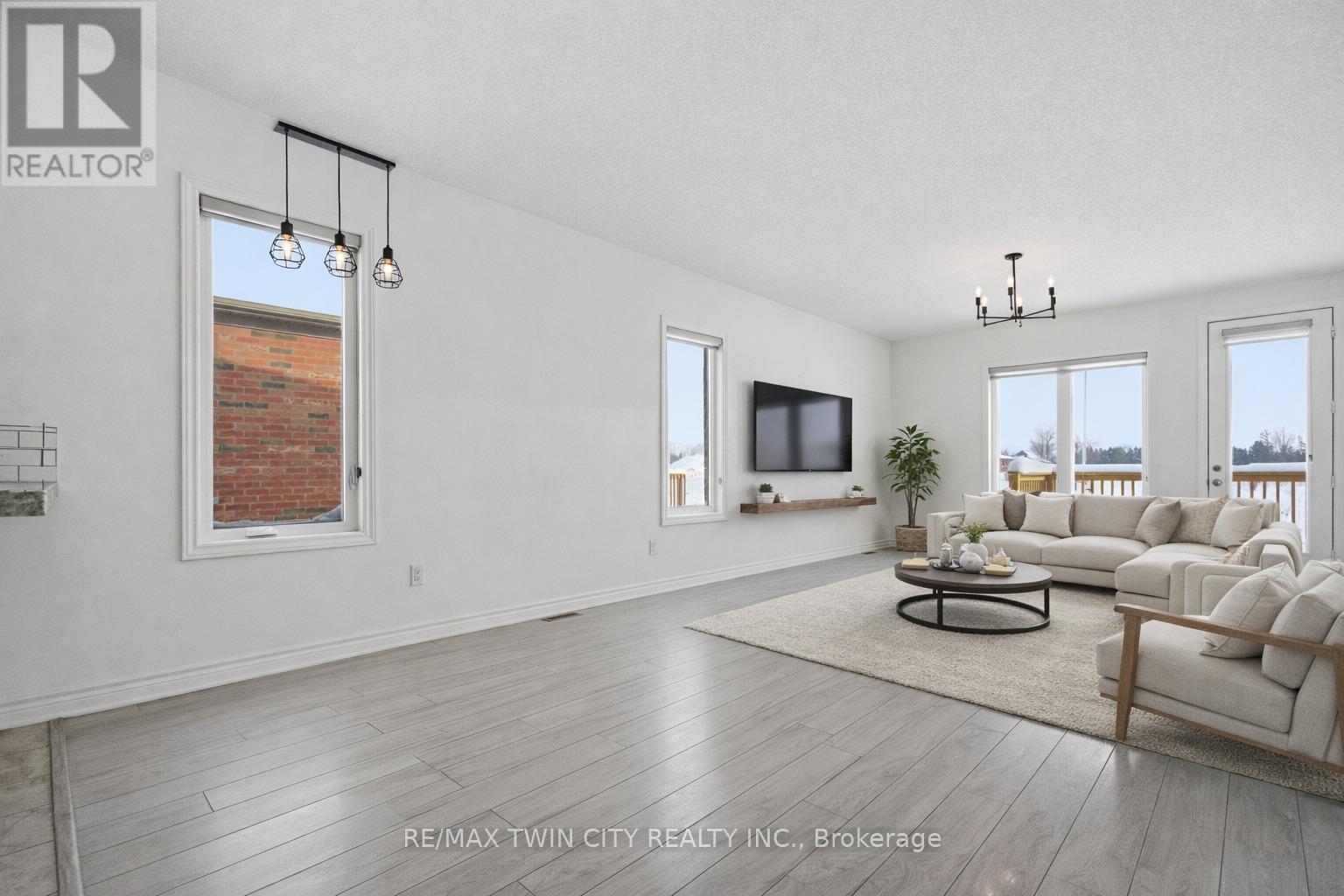 43 Harvest Avenue, Tillsonburg, Ontario  N4G 0H9 - Photo 5 - X12963956