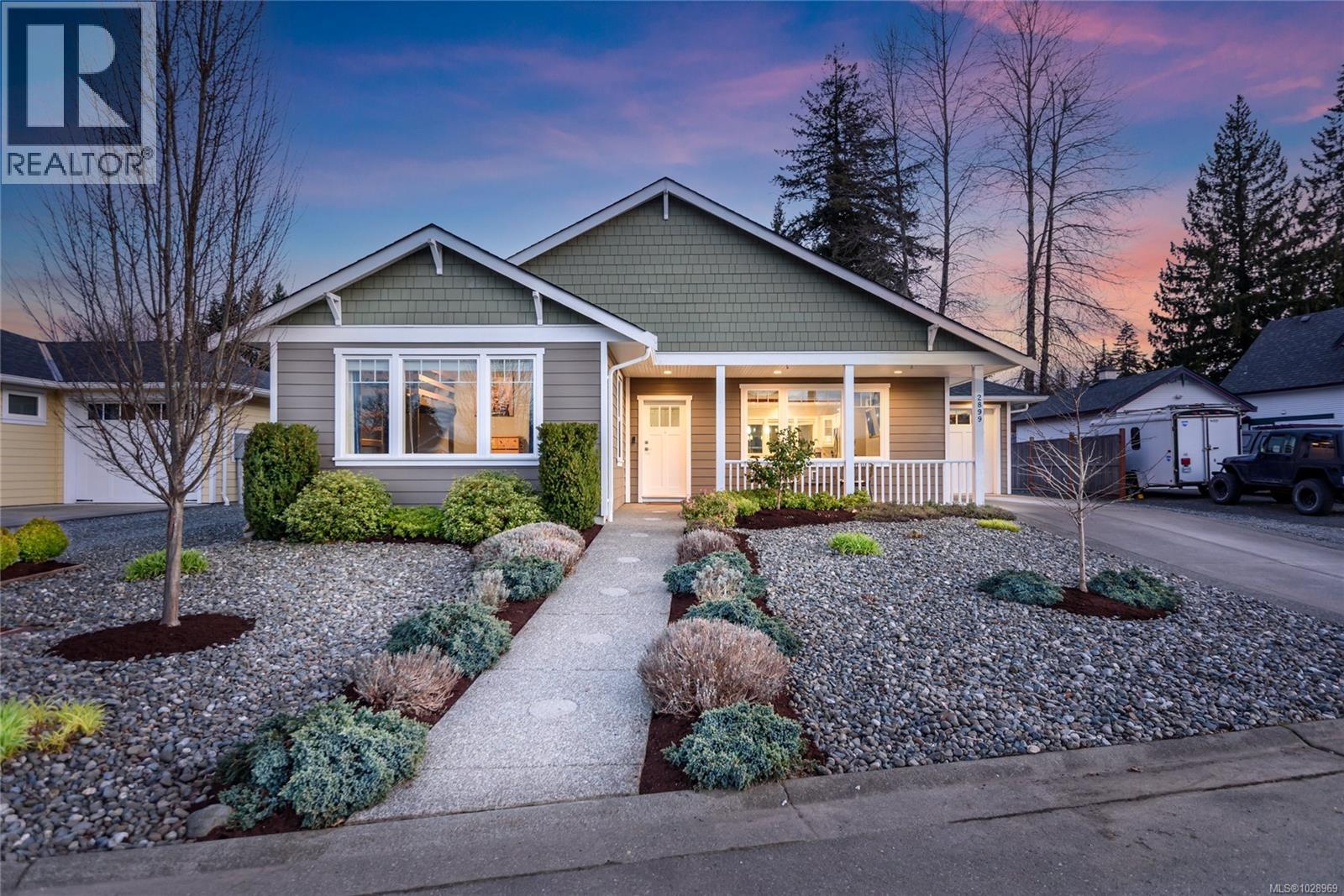 A&B 2899 Penrith Ave, Cumberland, British Columbia