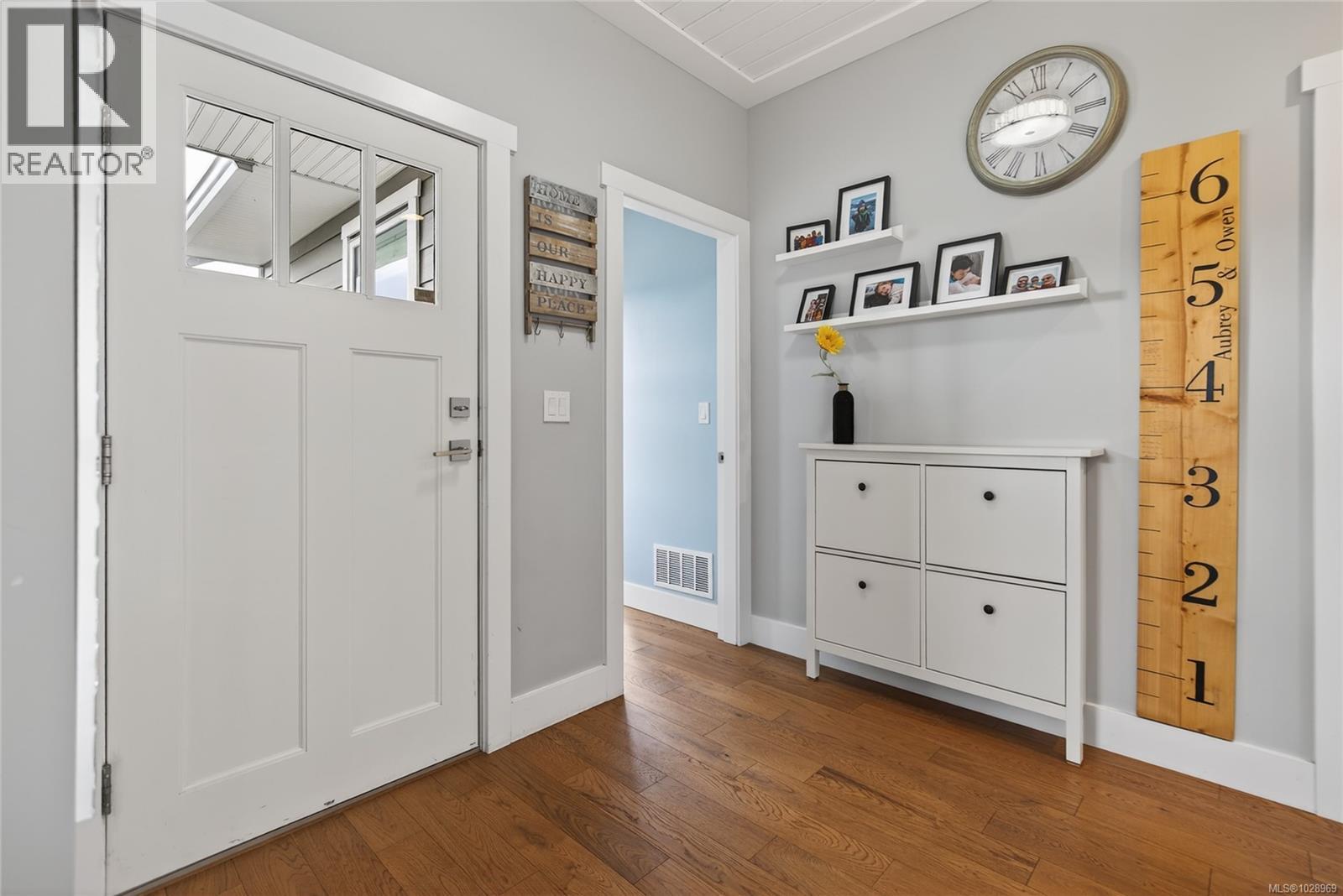 A&b 2899 Penrith Ave, Cumberland, British Columbia  V0R 1S0 - Photo 10 - 1028969