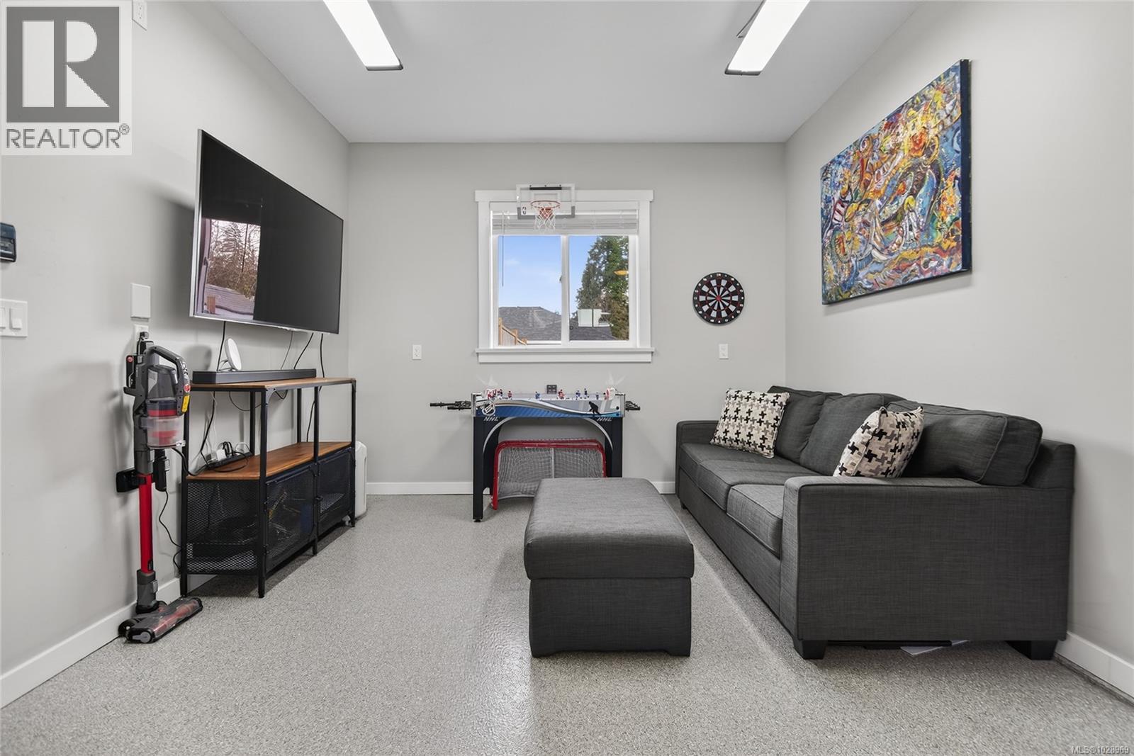 A&b 2899 Penrith Ave, Cumberland, British Columbia  V0R 1S0 - Photo 35 - 1028969