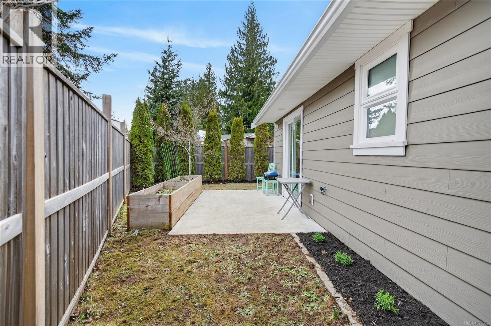 A&b 2899 Penrith Ave, Cumberland, British Columbia  V0R 1S0 - Photo 51 - 1028969