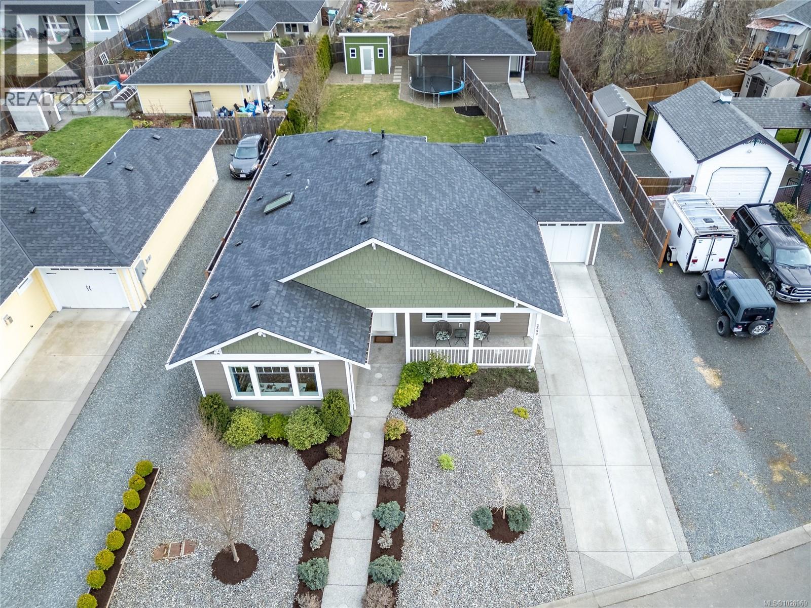 A&b 2899 Penrith Ave, Cumberland, British Columbia  V0R 1S0 - Photo 64 - 1028969