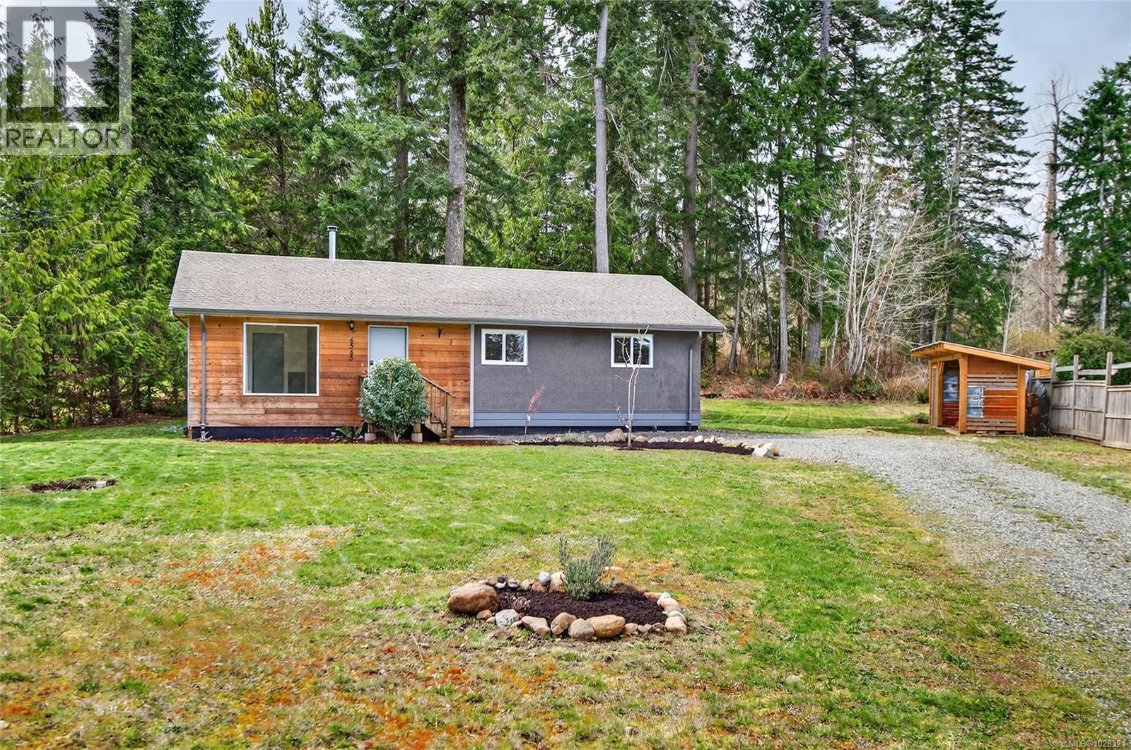 6565 Mystery Beach Rd, Fanny Bay, British Columbia  V0R 1W0 - Photo 18 - 1028321