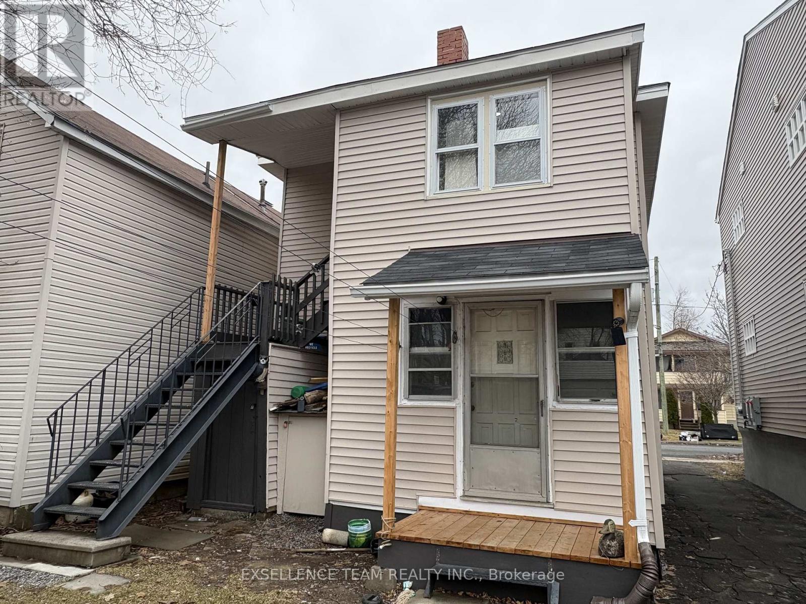 230-230a Carleton Street W, Cornwall, Ontario  K6H 4X4 - Photo 13 - X12964060
