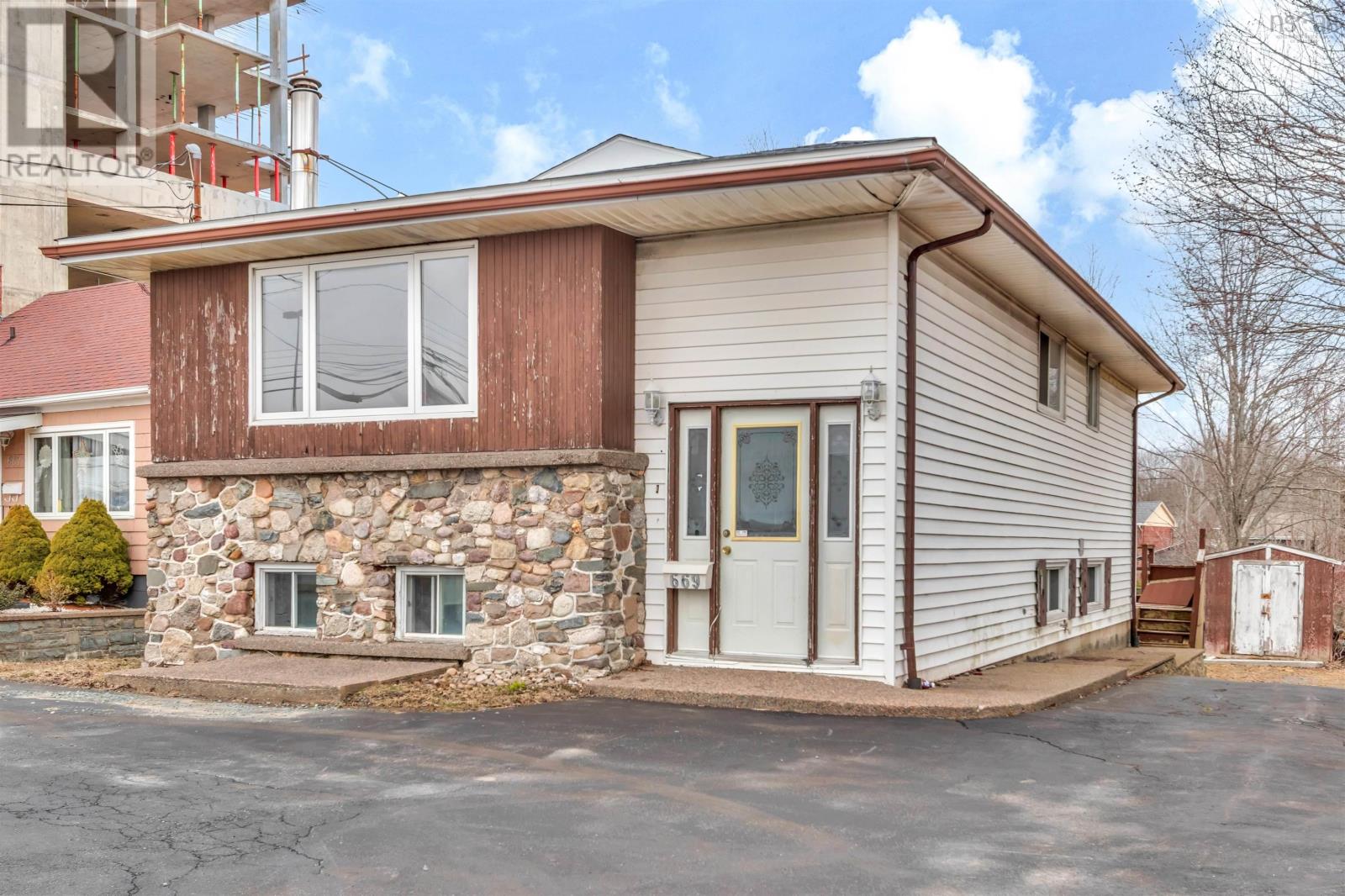 669 Portland Street, dartmouth, Nova Scotia