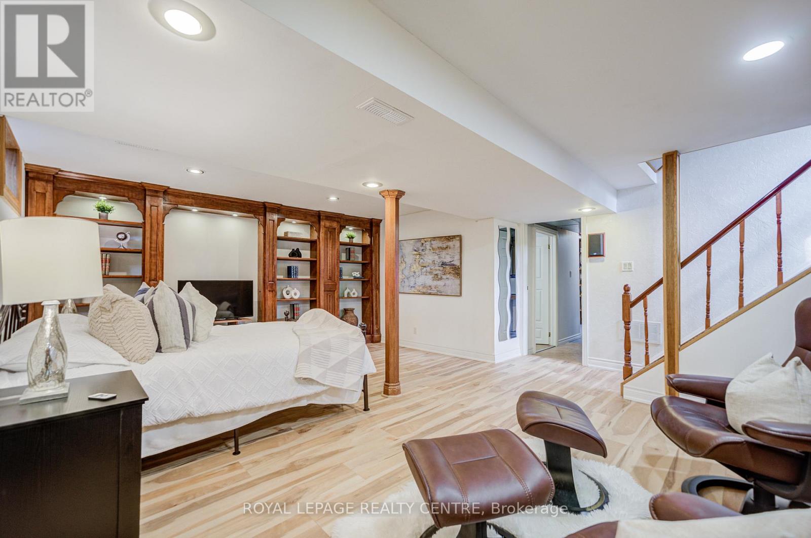 2708 Los Palmas Court, Mississauga, Ontario  L5N 2G7 - Photo 33 - W12961050