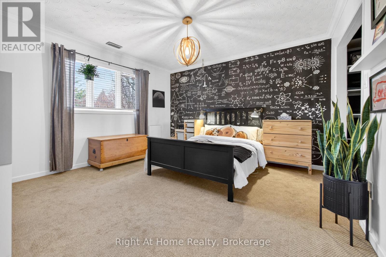 5224 Verhoeven Road, Burlington, Ontario  L7L 3A9 - Photo 22 - W12964118