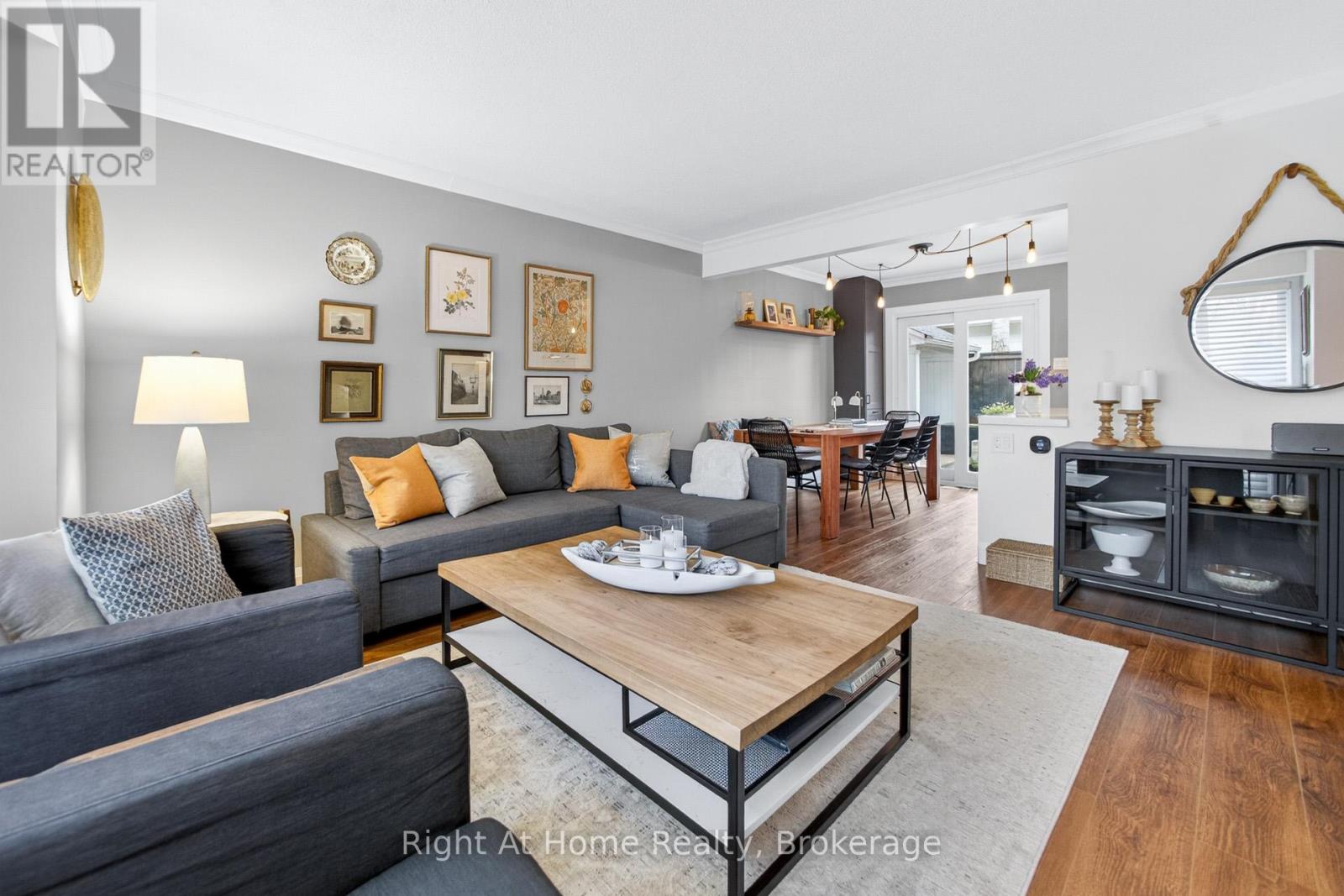 5224 Verhoeven Road, Burlington, Ontario  L7L 3A9 - Photo 8 - W12964118