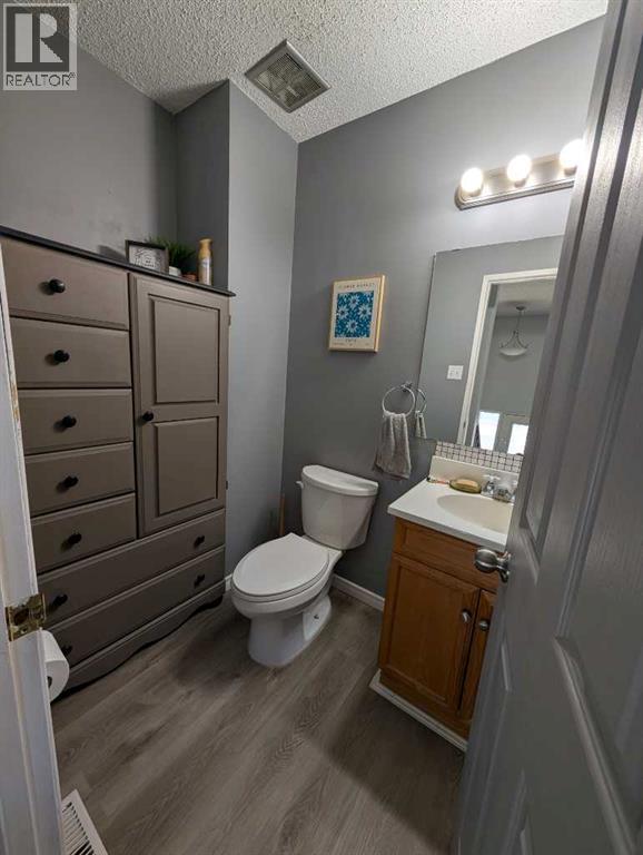 52 Collins Crescent Se, Medicine Hat, Alberta T1B 1T8 - Photo 14 - A2293857