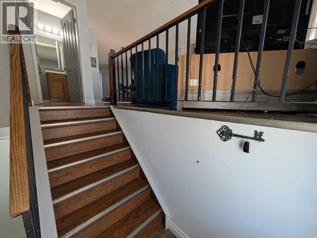 52 Collins Crescent Se, Medicine Hat, Alberta T1B 1T8 - Photo 4 - A2293857