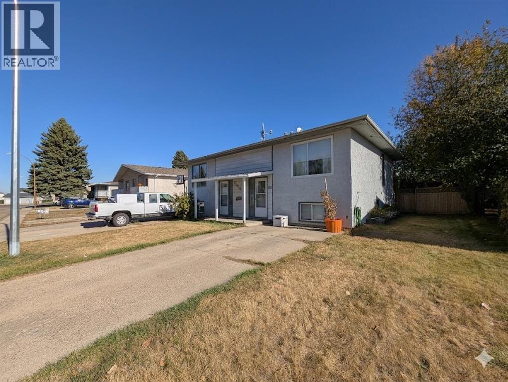 52 Collins Crescent Se, Medicine Hat, Alberta T1B 1T8 - Photo 2 - A2293857