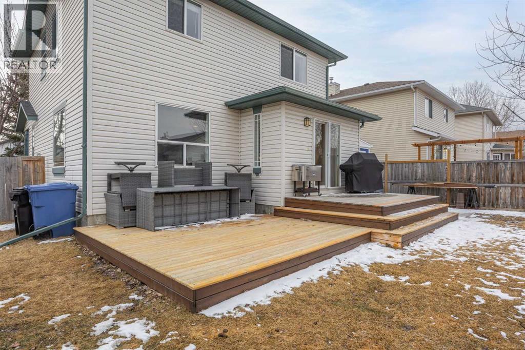164 West Lakeview Circle, Chestermere, Alberta  T1X 1H7 - Photo 19 - A2292609