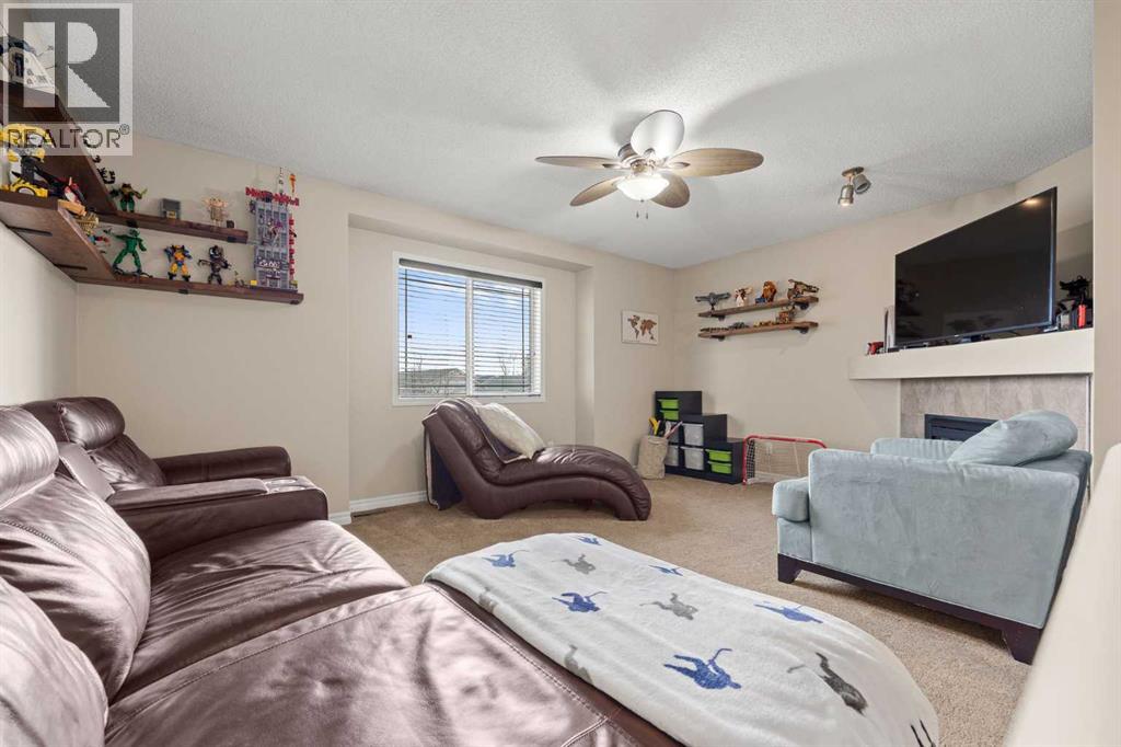 164 West Lakeview Circle, Chestermere, Alberta  T1X 1H7 - Photo 24 - A2292609