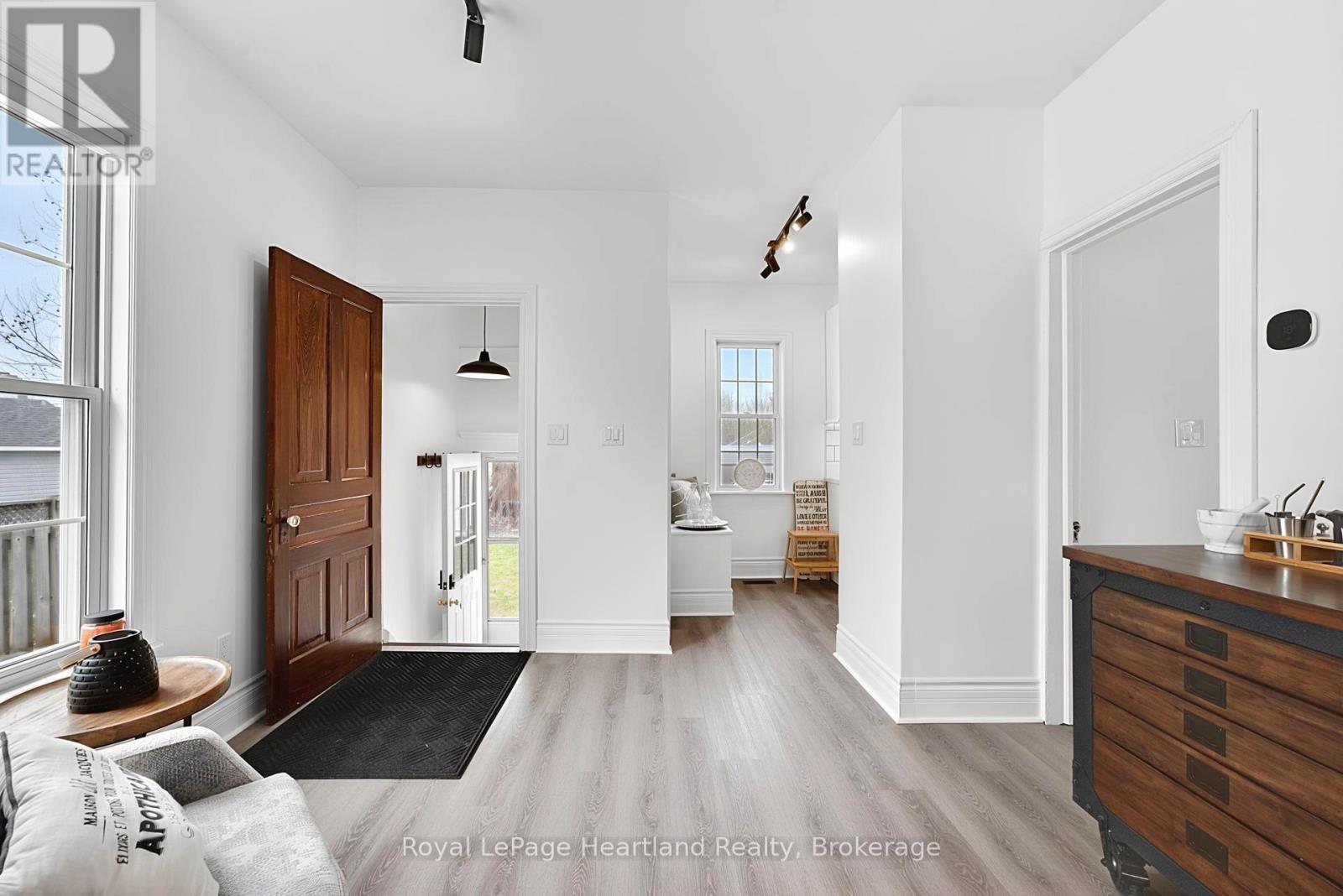 100 Arthur Street, Goderich, Ontario  N7A 2L8 - Photo 13 - X12963972