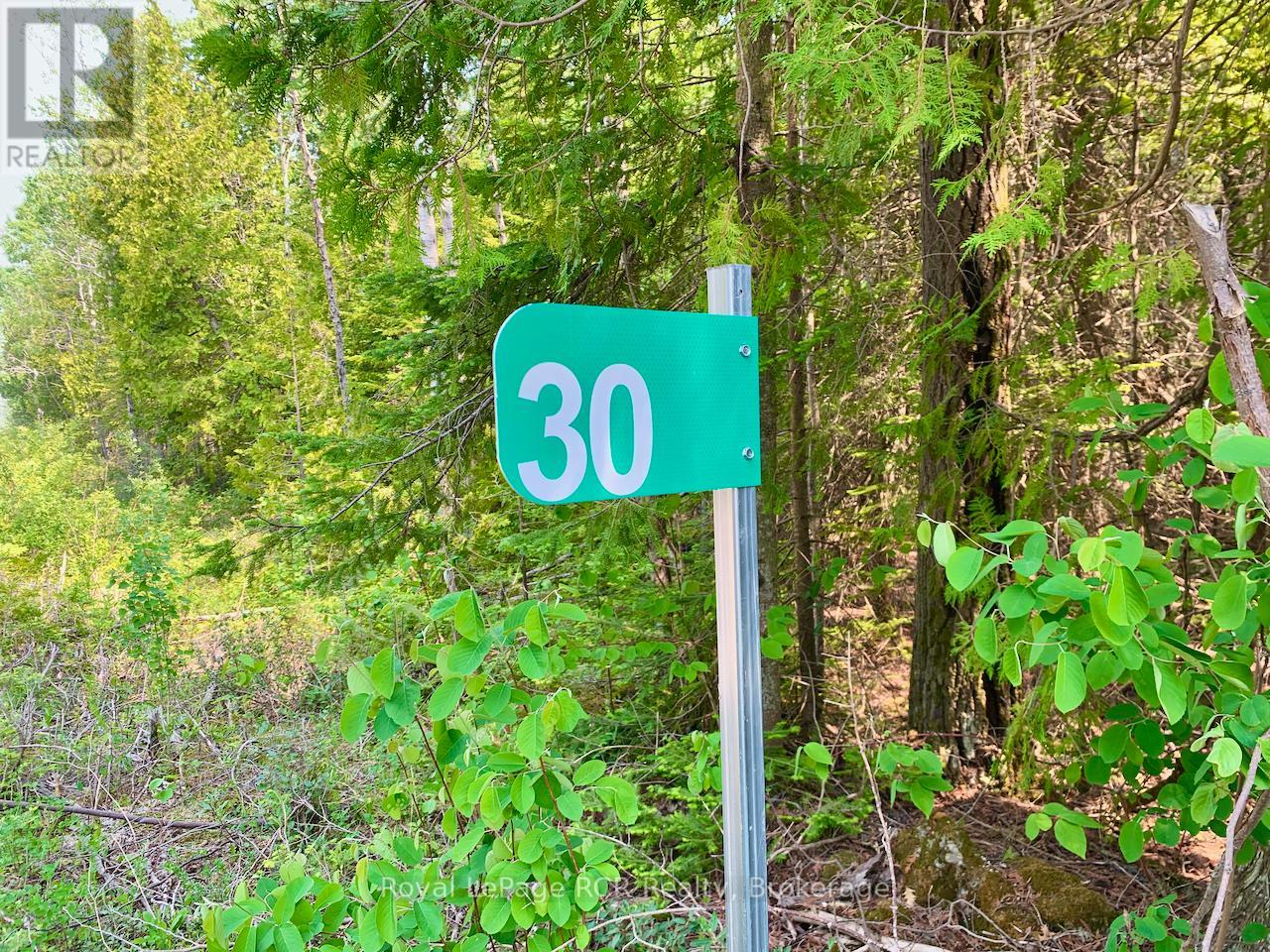 30 Pike Street, Northern Bruce Peninsula, Ontario  N0H 1W0 - Photo 2 - X12964192