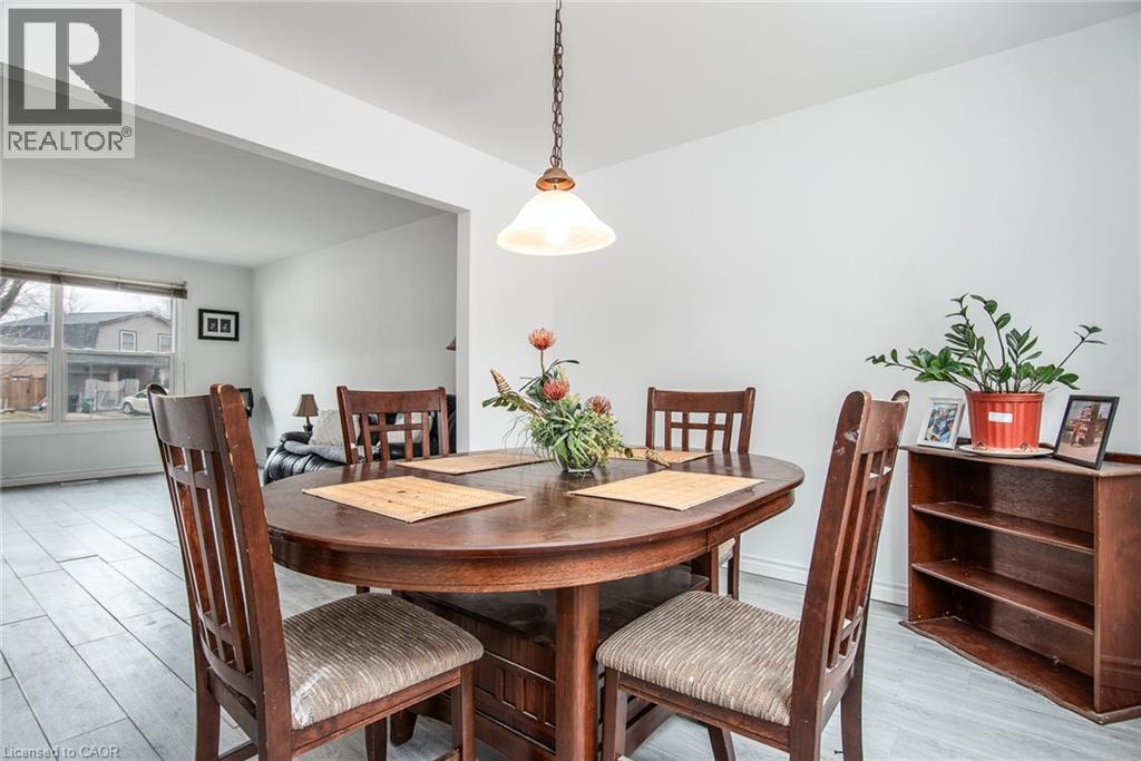 135 Vintage Crescent, Kitchener, Ontario  N2P 1L1 - Photo 17 - 40818140