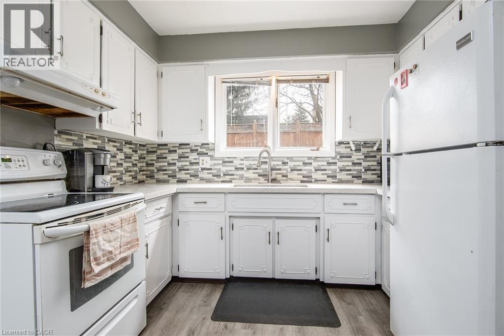 135 Vintage Crescent, Kitchener, Ontario  N2P 1L1 - Photo 19 - 40818140