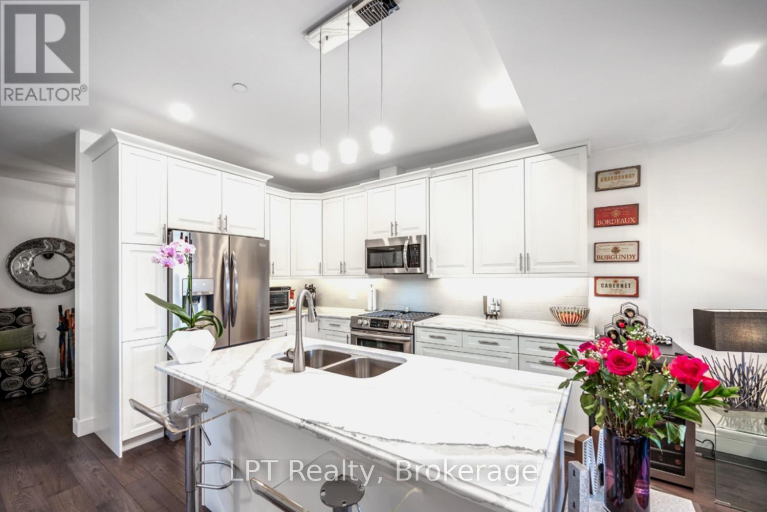 209 - 135 Orr Street, Cobourg, Ontario K9A 0J6 - Photo 2 - X12963964