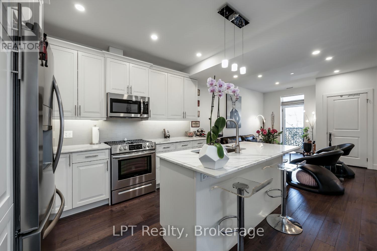 209 - 135 Orr Street, Cobourg, Ontario K9A 0J6 - Photo 8 - X12963964