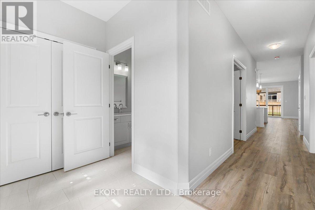 30 Wims Way, Belleville, Ontario  K8N 0H8 - Photo 4 - X12964032