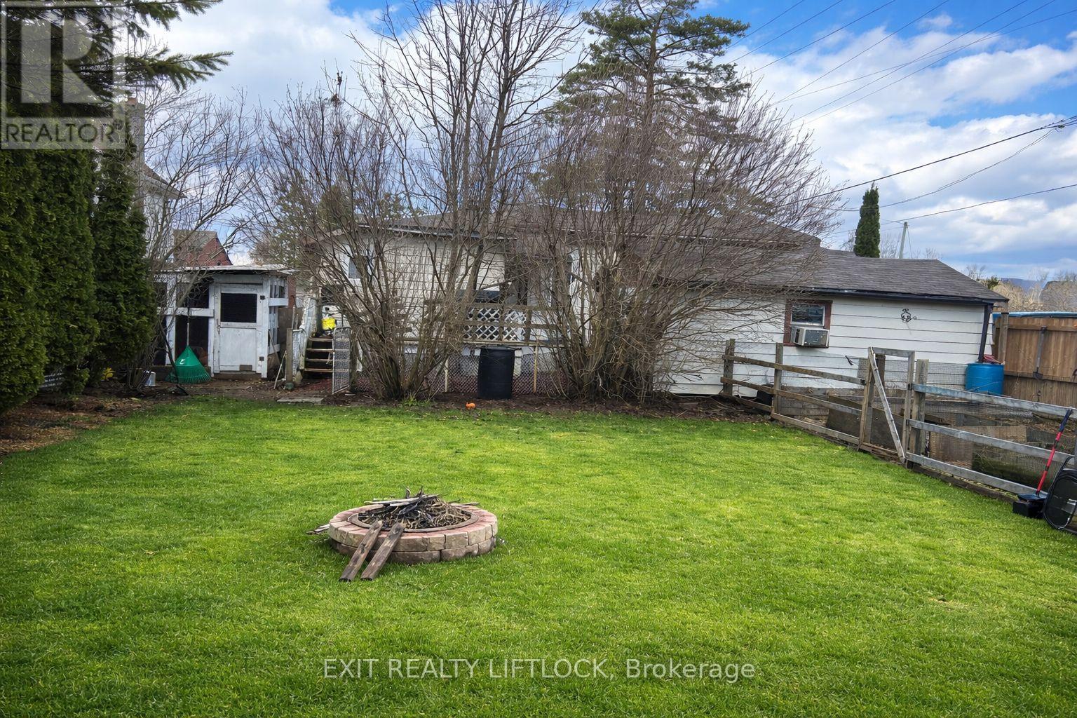 29 Hamilton Street, Kawartha Lakes, Ontario  K9V 3E4 - Photo 2 - X12964038