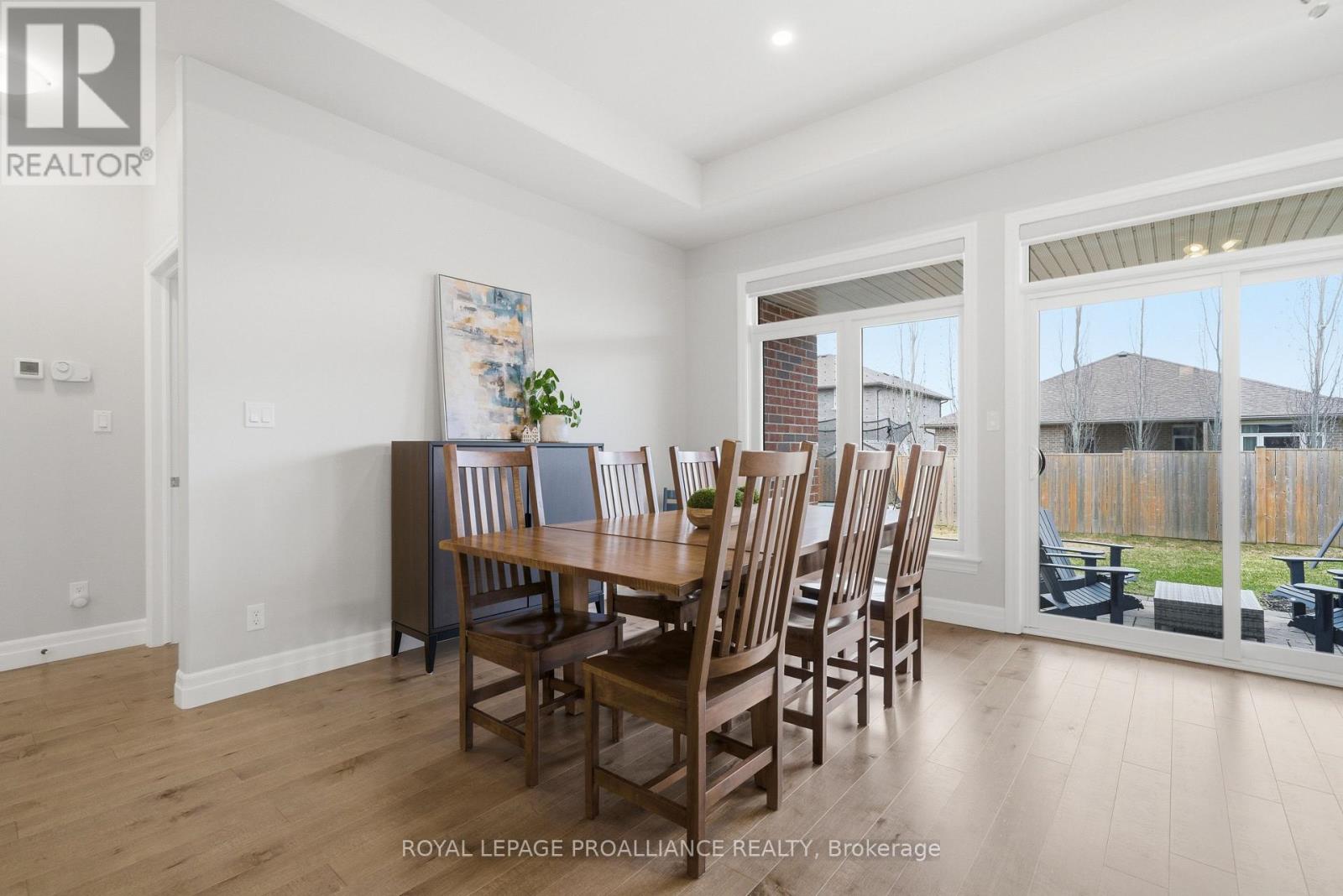 58 Crews Crescent, Quinte West (Murray Ward), Ontario  K8V 0G3 - Photo 13 - X12964120