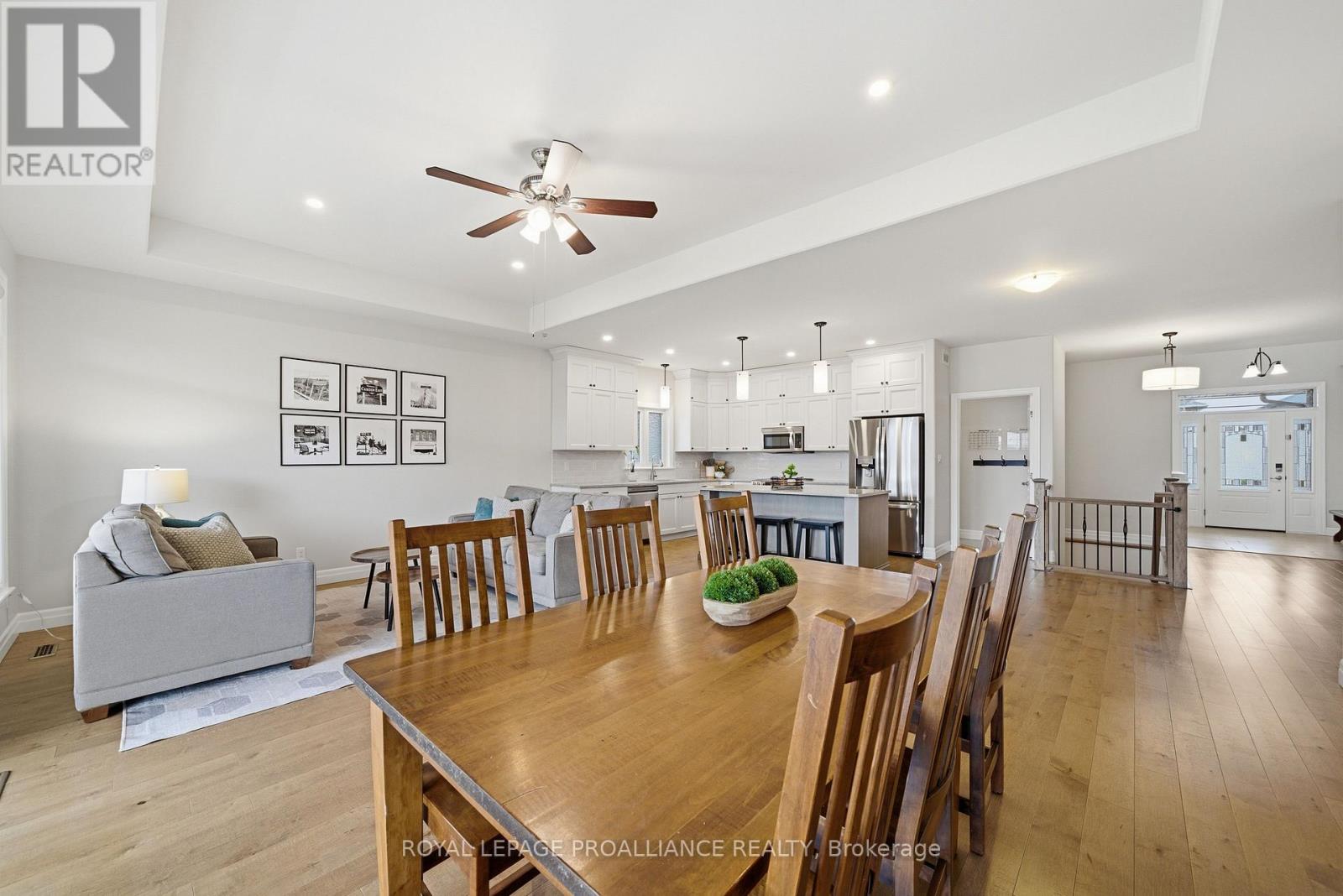 58 Crews Crescent, Quinte West (Murray Ward), Ontario  K8V 0G3 - Photo 14 - X12964120