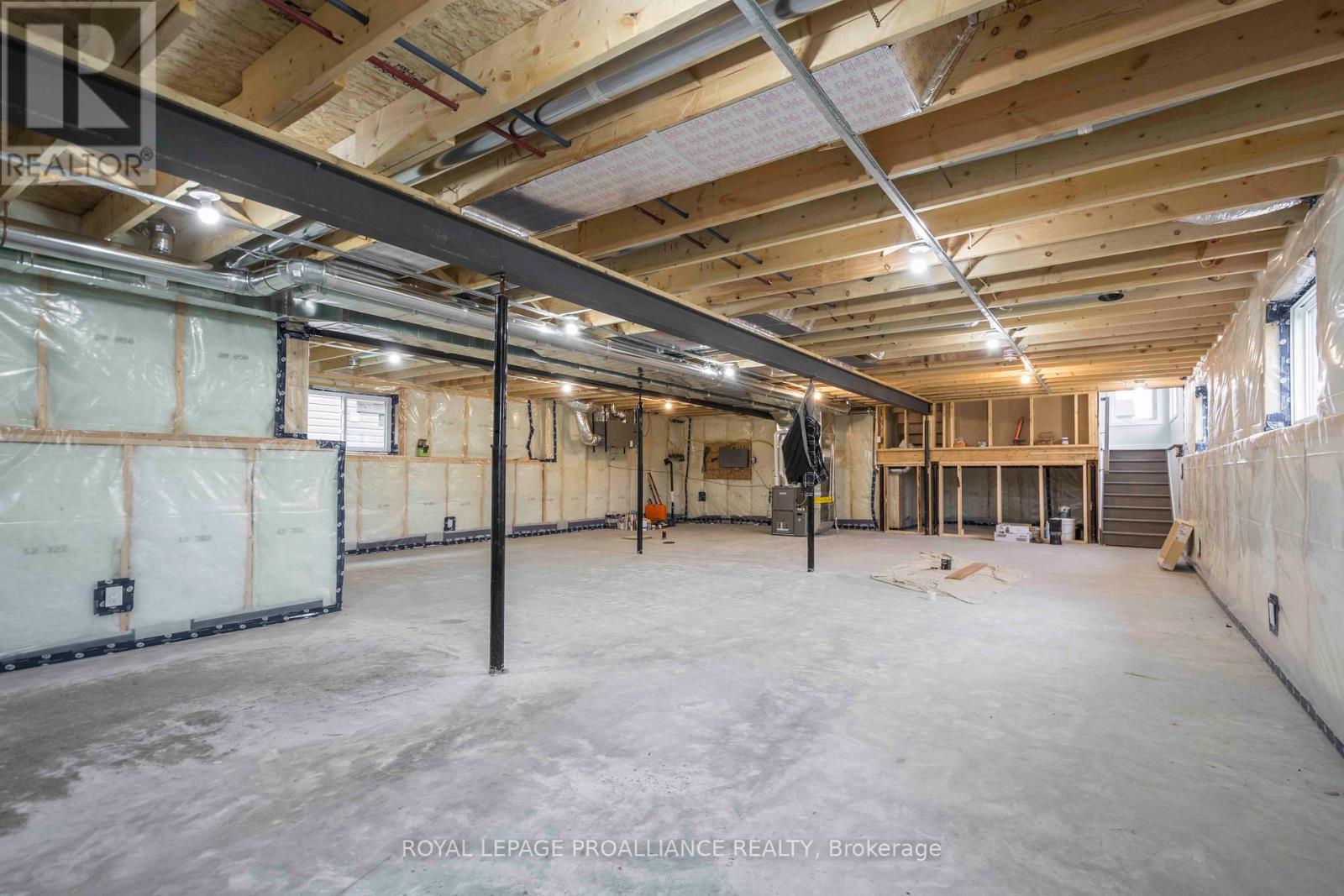 81 Meagan Lane, Quinte West (Frankford Ward), Ontario  K0K 2C0 - Photo 16 - X12964122