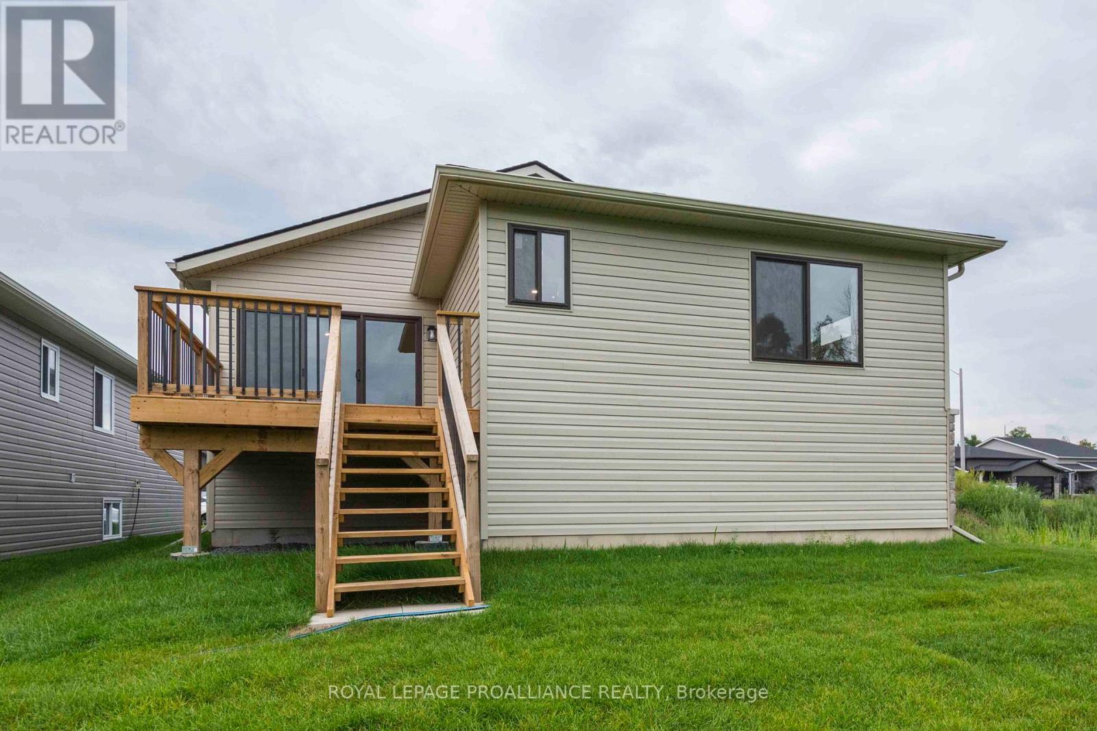 81 Meagan Lane, Quinte West (Frankford Ward), Ontario  K0K 2C0 - Photo 18 - X12964122