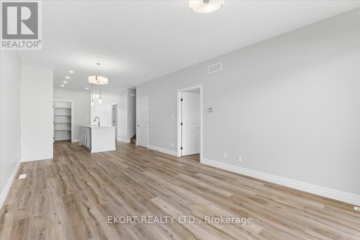 166 Appledene Drive, Quinte West, Ontario  K8V 6J3 - Photo 8 - X12964182