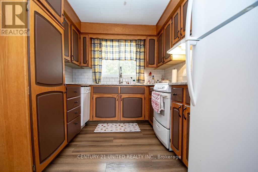 216 George Drive, Kawartha Lakes (Emily), Ontario  K0M 1A0 - Photo 8 - X12964186