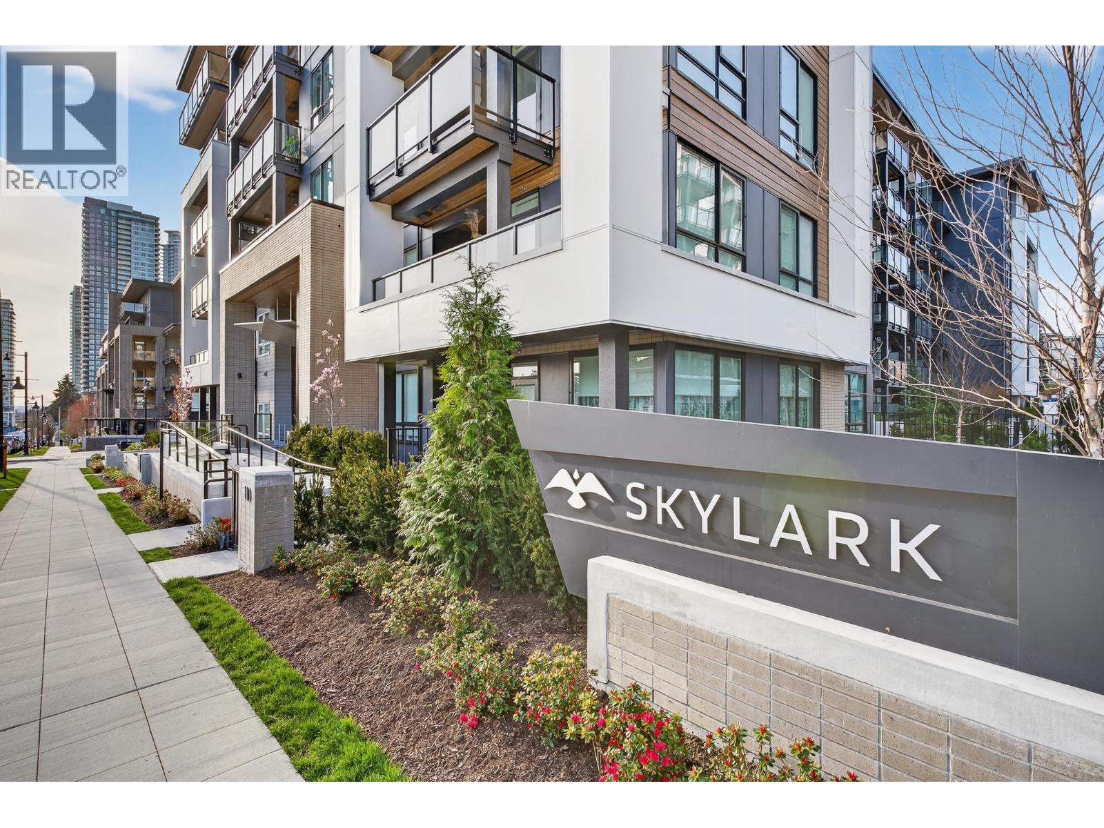 403 625 Cottonwood Avenue, Coquitlam, British Columbia  V3J 0S6 - Photo 2 - R3107260