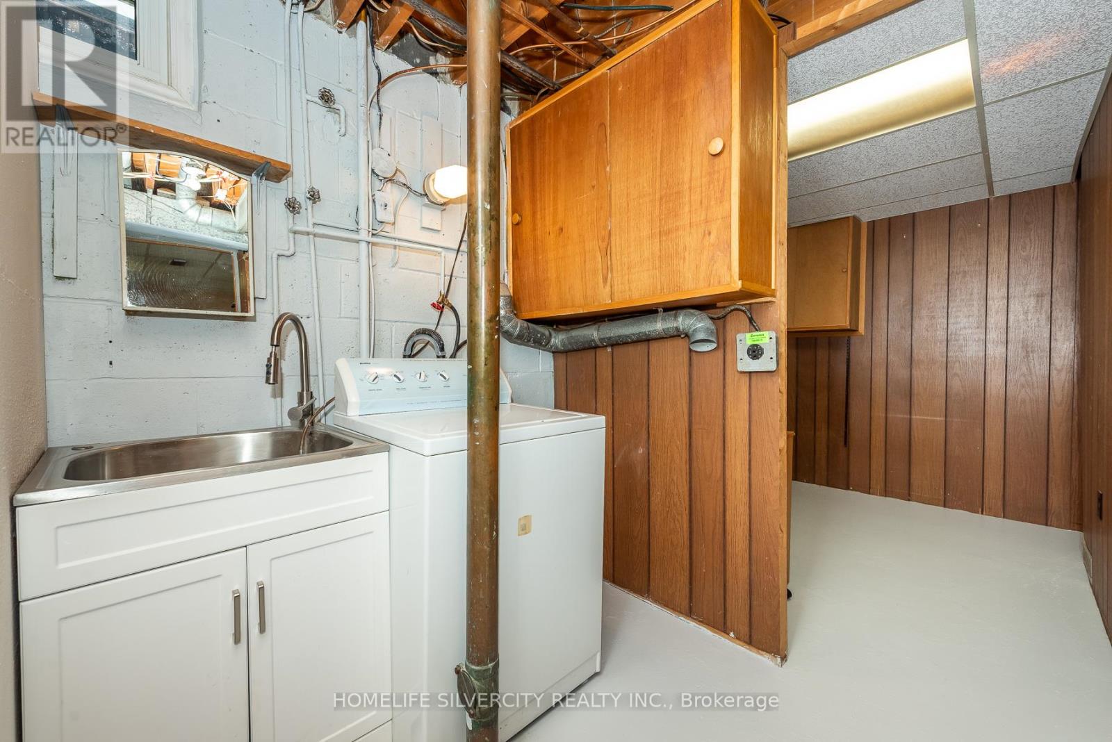 327 The West Way, Toronto, Ontario  M9R 1H1 - Photo 38 - W12963926