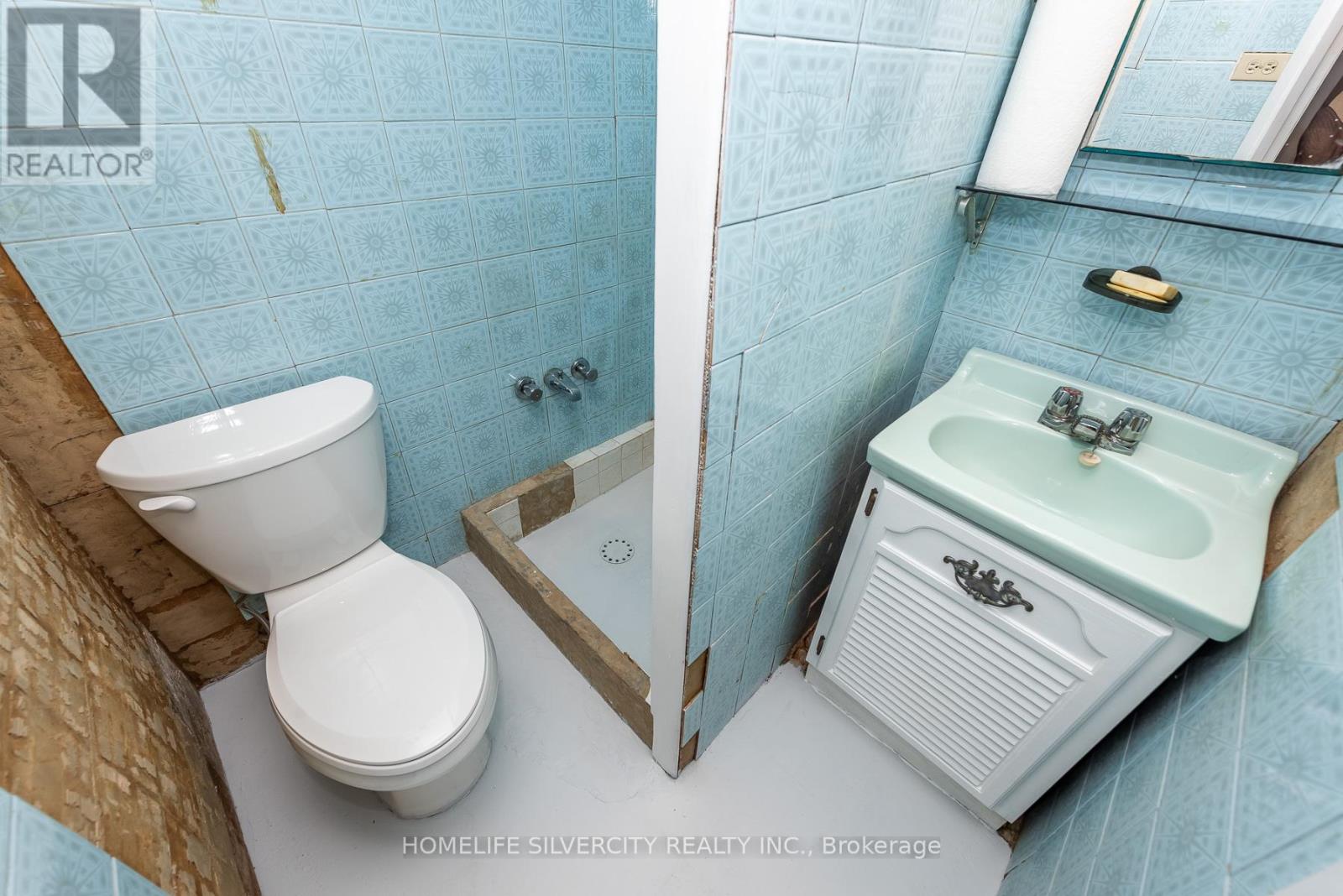 327 The West Way, Toronto, Ontario  M9R 1H1 - Photo 36 - W12963926