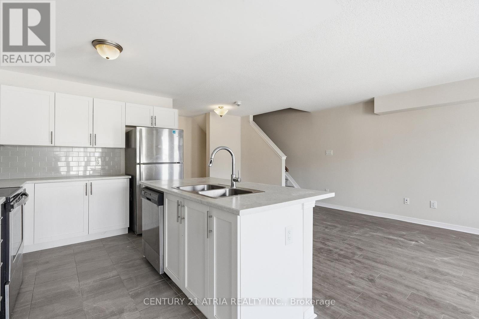 502 Radiant Private, Ottawa, Ontario  K2M 0M9 - Photo 13 - X12868420