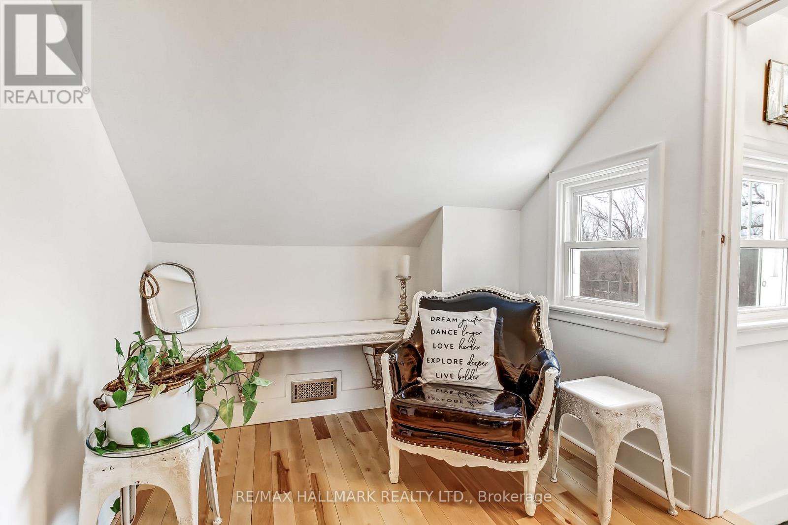 1927 Niagara Parkway, Fort Erie, Ontario  L2A 5M4 - Photo 24 - X12902632