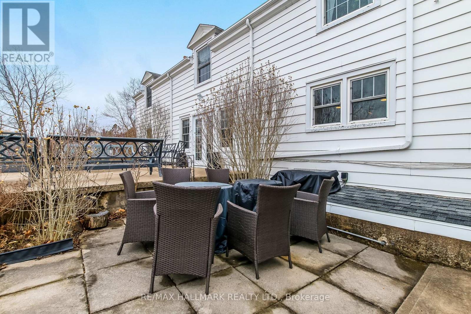 1927 Niagara Parkway, Fort Erie, Ontario  L2A 5M4 - Photo 37 - X12902632