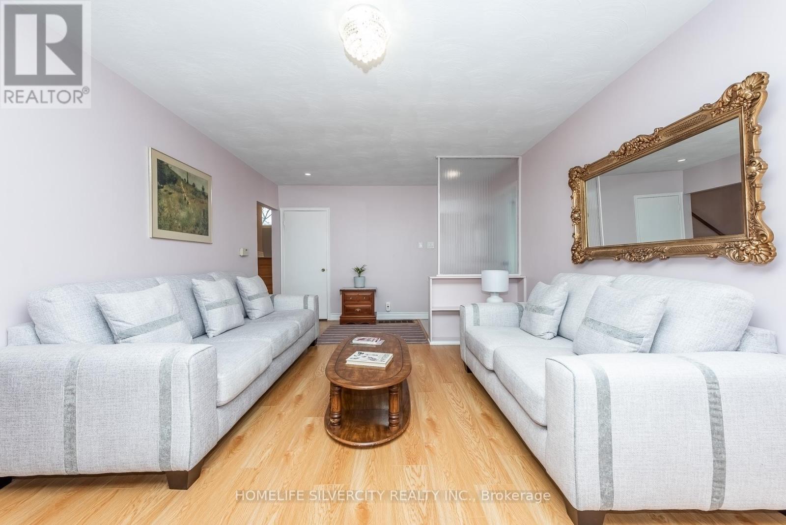 327 The West Way, Toronto, Ontario  M9R 1H1 - Photo 9 - W12963926