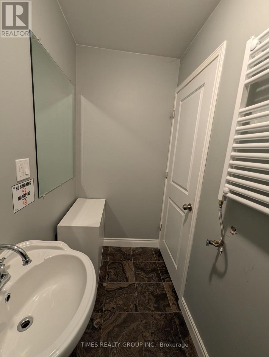 260 8th Street E, Owen Sound, Ontario  N4K 1L1 - Photo 6 - X12962350