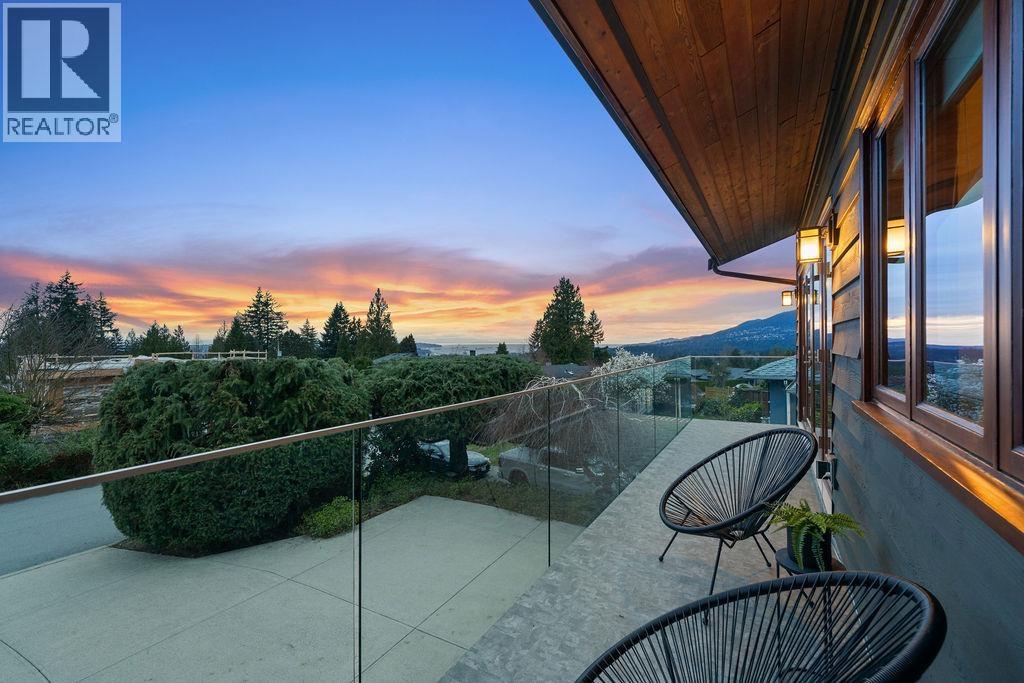 124 Carisbrooke Crescent, North Vancouver, British Columbia  V7N 2S1 - Photo 21 - R3107271